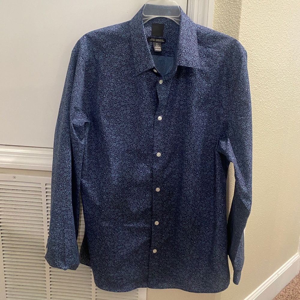 Mens dress shirt. Navy blue. H & M. Worn once. Sz L slim fit.